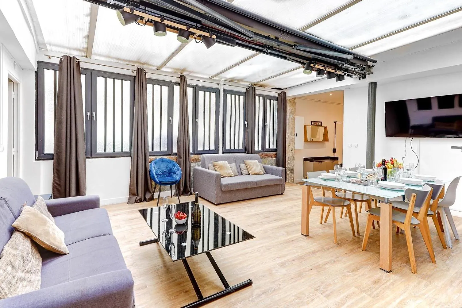 Bluestay 157 - Superb Apartment location